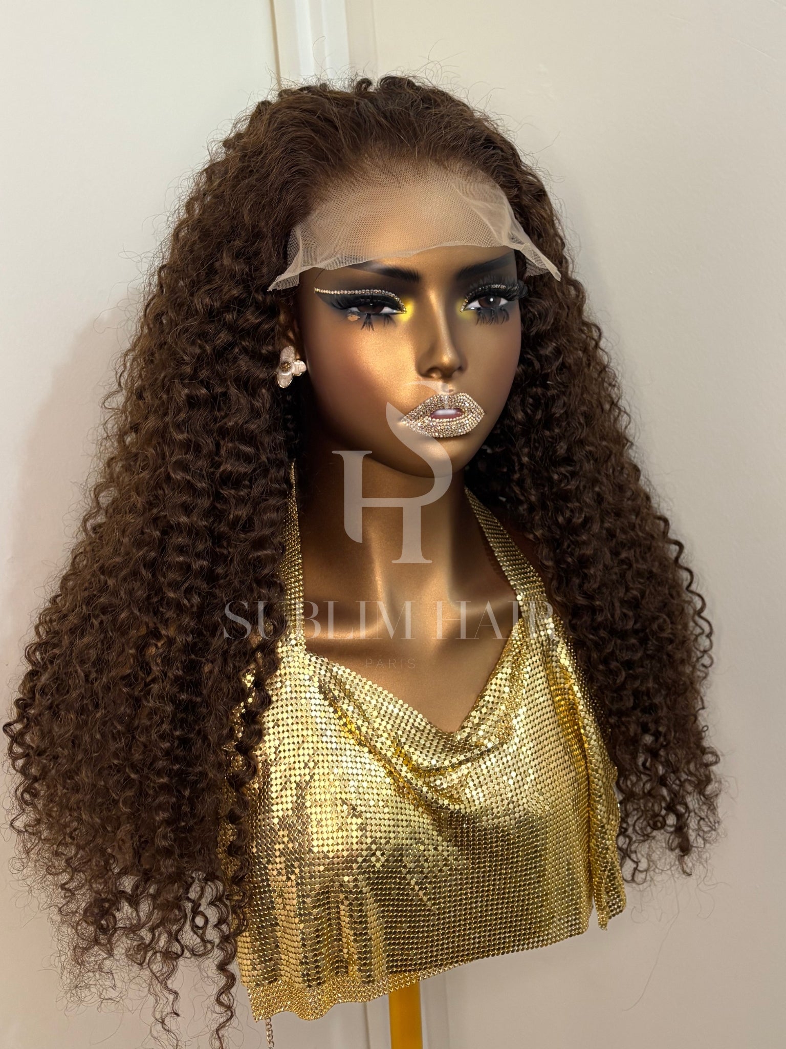 Cocoa Dream – Jerry Curl Marron Foncé – Perruque Glueless Lace 5x5 Transparente – Densité 250% – Cheveux Humains Indiens Premium