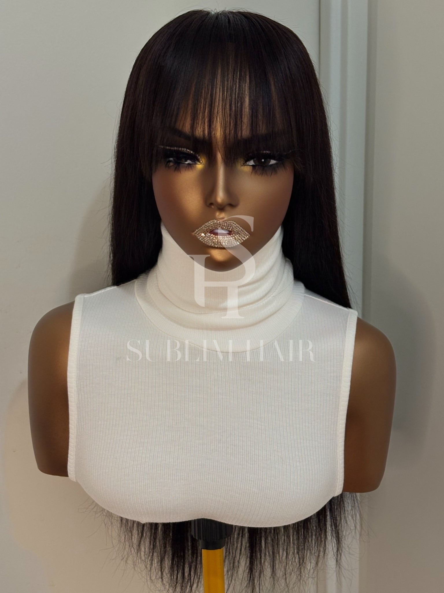 Fringe Classy – Perruque à Frange  – 4x4 Lace – Cheveux Humains Indiens – Densité 180% – Collable